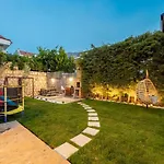 Villa Oeluedeniz, Solvento *