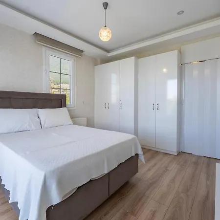 Villa Oeluedeniz, Solvento *