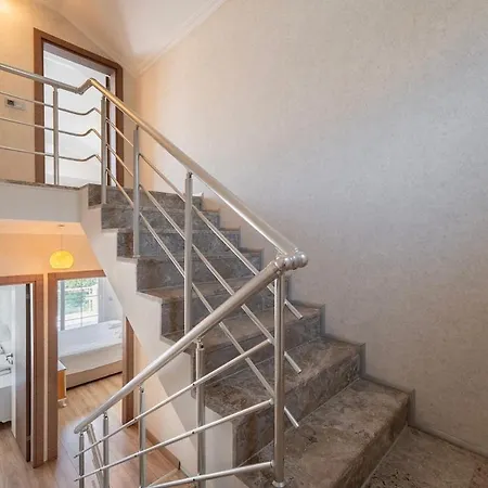 Villa Oeluedeniz, Solvento *